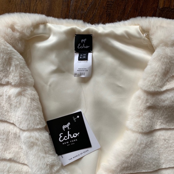 Echo Faux Fur Vest - White - Brand New Never Worn - Picture 2 of 2